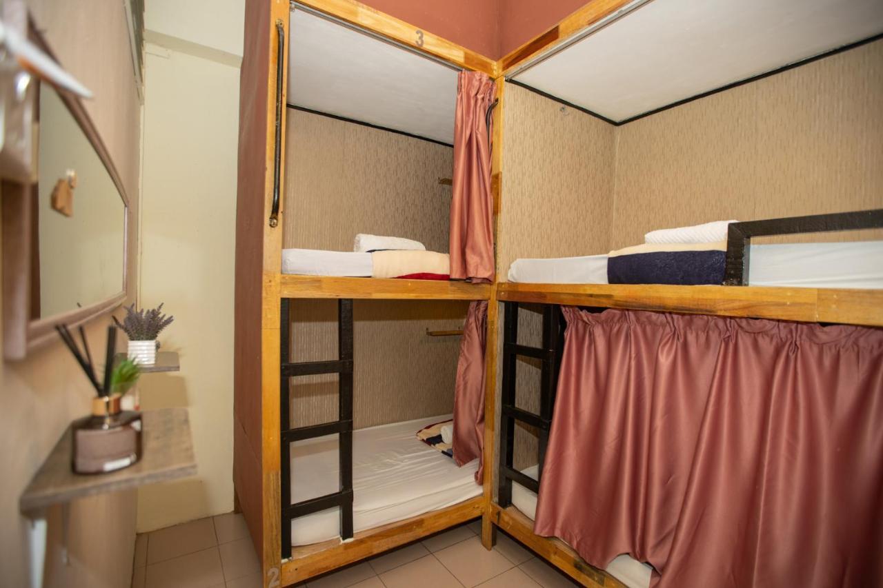 Escape Backpackers Kk Hostel โกตาคินาบาลู ภายนอก รูปภาพ